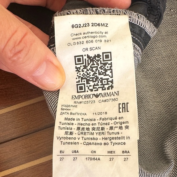 Emporio Armani Push Up Black Skinny Jeans – Size 27 | Stretch Denim - Picture 8 of 15